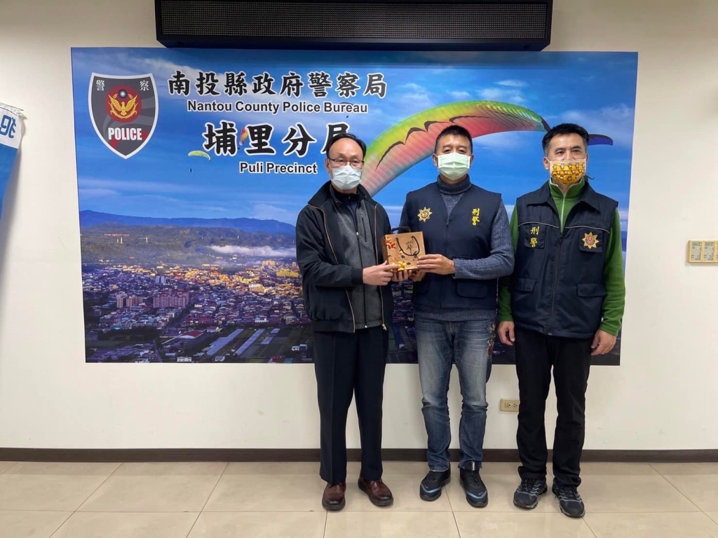 局長於偵查隊慰勤