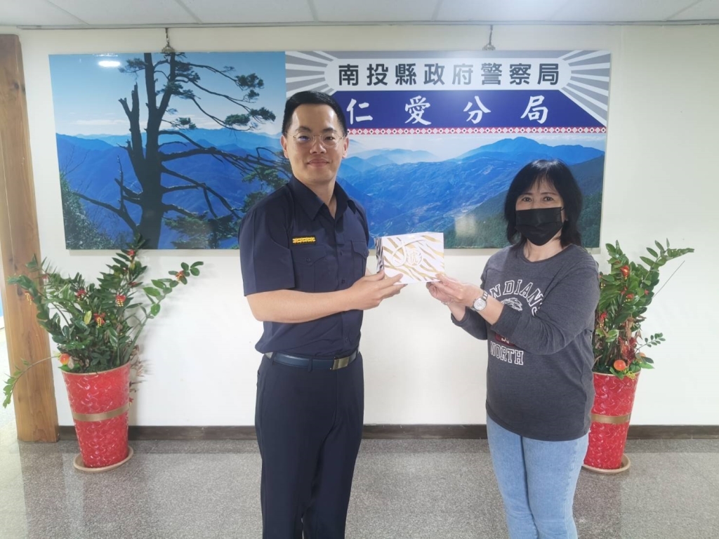 分局長祝福分局同仁母親節快樂